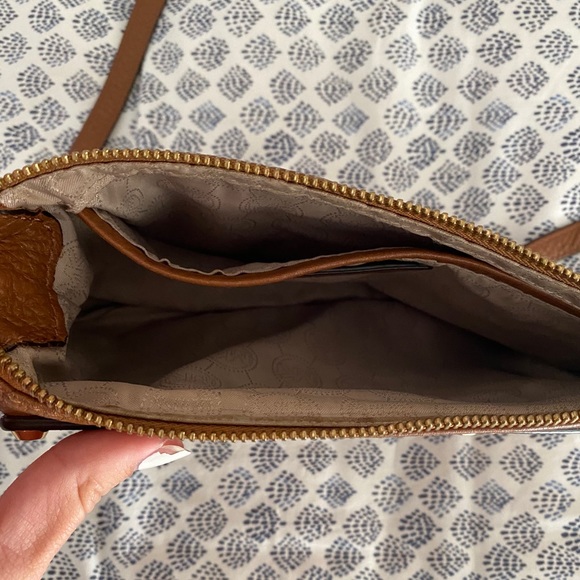 SOLD - Michael Kors Brown Gilmore Cross Body Bag - Picture 6 of 13